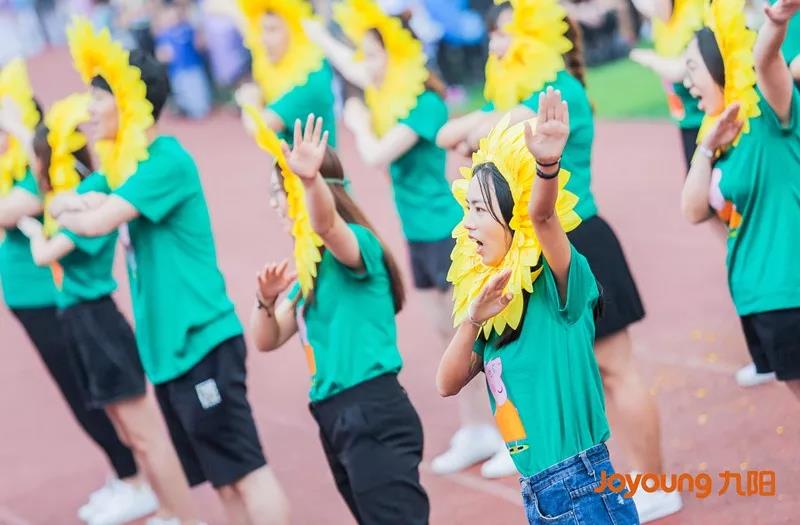 市場輕養班運動隊