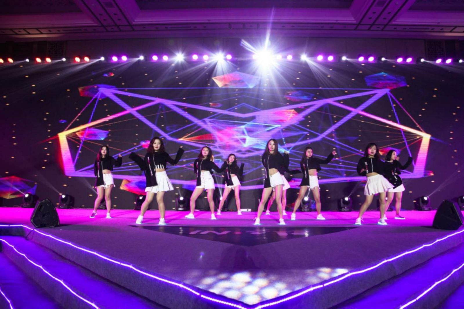 年會節目表演——舞蹈《cilicili》